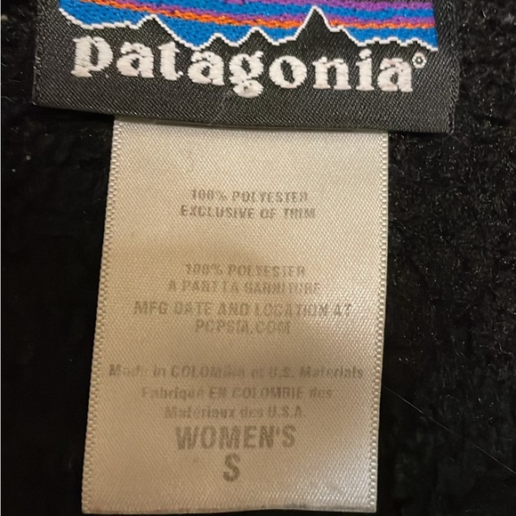 Black Patagonia Fleece Zip Up - Picture 3 of 3